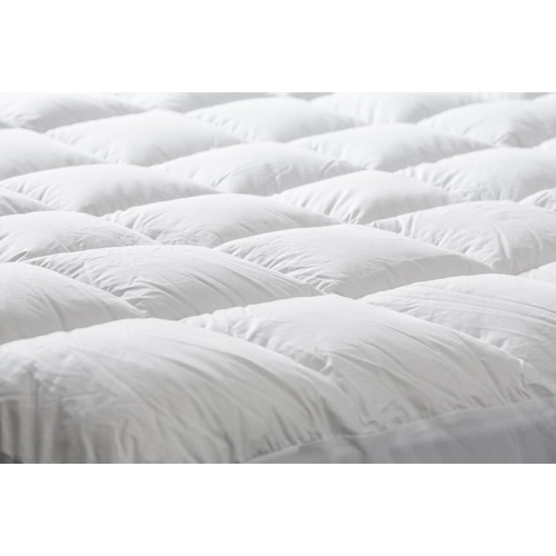 Luxury Mattress Topper - Queen