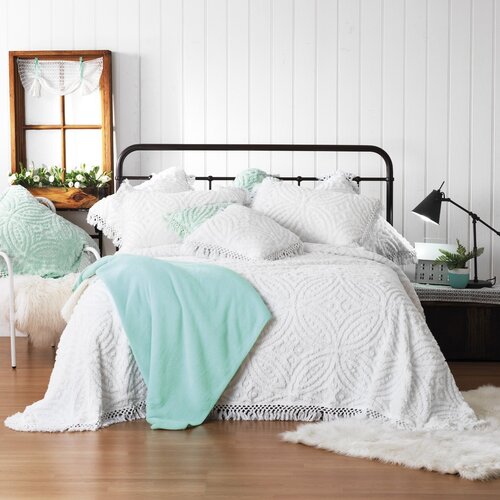 King Single Kalia Bedspread Set White