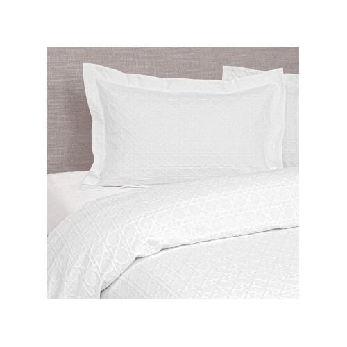 Standard  Villa Matelasse White Pillowcase